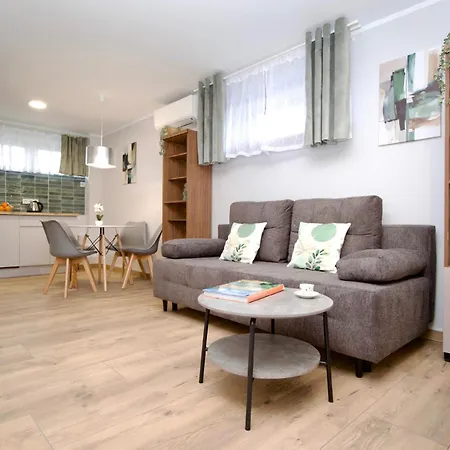 Lagiewniki Free Parking Apartmán *