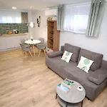 Lagiewniki Free Parking Apartment *